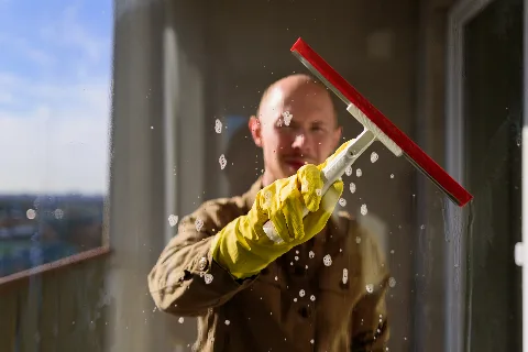 Glass cleaning
